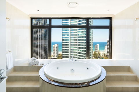 Voco Gold Coast - Sunshine Coast Tourism 13