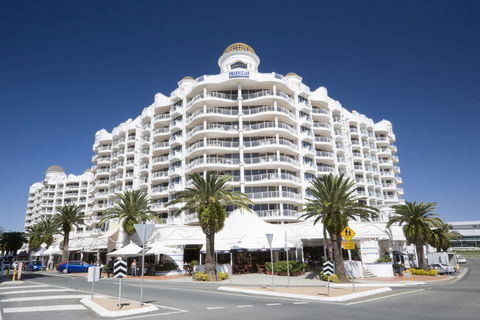 Phoenician Resort - Holiday Sunshine Coast 0