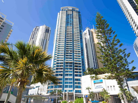 Mantra Towers of Chevron Surfers - Sunshine Coast Tourism 0