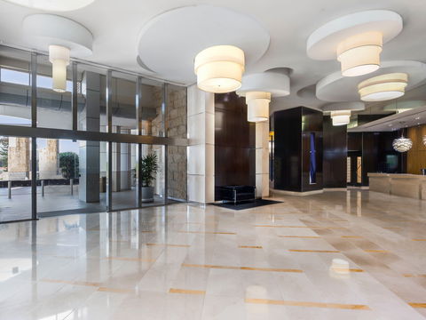 Mantra Towers of Chevron Surfers - Sunshine Coast Tourism 5