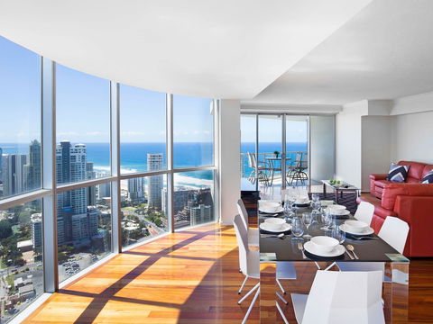 Mantra Towers of Chevron Surfers - Sunshine Coast Tourism 10