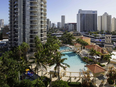 Mantra Towers of Chevron Surfers - Sunshine Coast Tourism 17