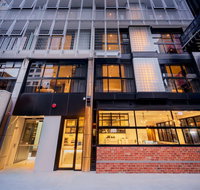 Brady Hotel Jones Lane - Holiday Sunshine Coast