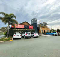 Nightcap at Hinterland Hotel - Sunshine Coast Tourism