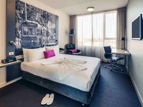 Mercure Melbourne Therry St - Holiday Sunshine Coast 7