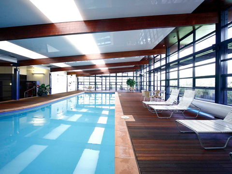 Novotel Canberra - Sunshine Coast Tourism 14
