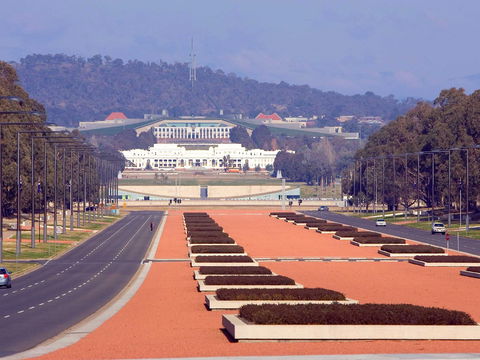 Novotel Canberra - Sunshine Coast Tourism 15