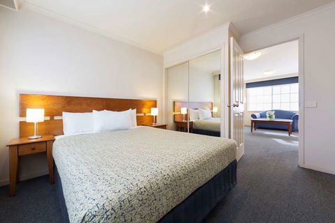 Canberra Parklands Central - Sunshine Coast Tourism 0