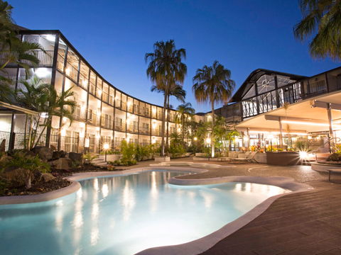 Mantra Club Croc - Sunshine Coast Tourism 0