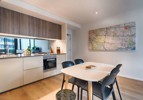 Orange Stay Apartments - Sunshine Coast Tourism 8