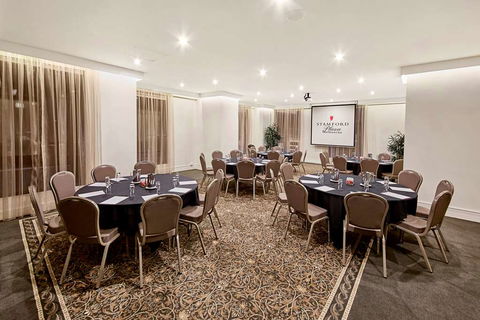 Stamford Plaza Melbourne - Sunshine Coast Tourism 9