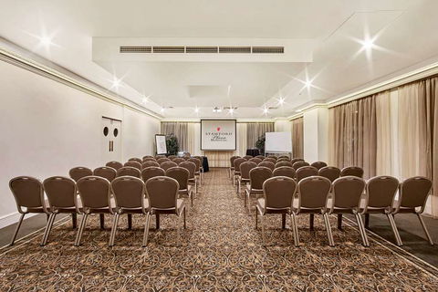 Stamford Plaza Melbourne - Sunshine Coast Tourism 11