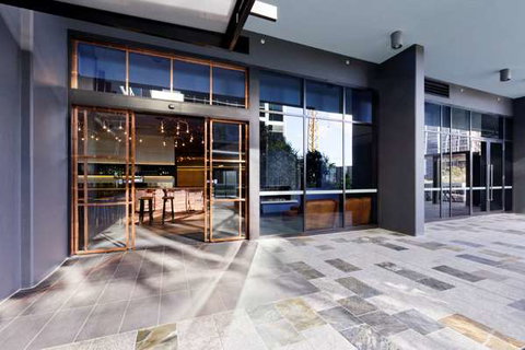 Alpha Mosaic Hotel - Sunshine Coast Tourism 1