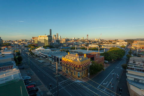 Direct Hotels - Pavilion On Brookes - Sunshine Coast Tourism 1