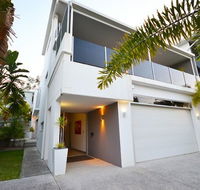 Alex Beach House - Holiday Sunshine Coast