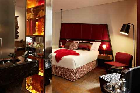 QT Sydney - Sunshine Coast Tourism 8