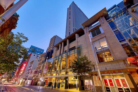 Hilton Sydney - Sunshine Coast Tourism 0