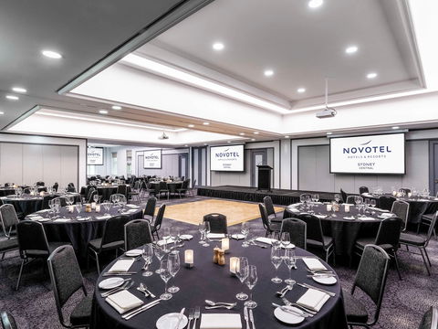Novotel Sydney Central - Sunshine Coast Tourism 6
