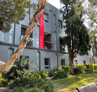 Best Western Plus Camperdown Suites - Holiday Sunshine Coast
