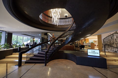 Pullman Melbourne on the Park - Sunshine Coast Tourism 1