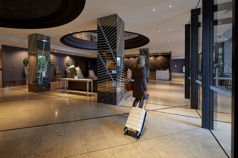 Pullman Melbourne on the Park - Sunshine Coast Tourism 3