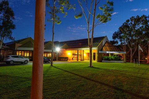 DoubleTree by Hilton Hotel Alice Springs - Sunshine Coast Tourism 1