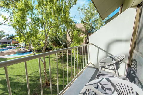 DoubleTree by Hilton Hotel Alice Springs - Sunshine Coast Tourism 5