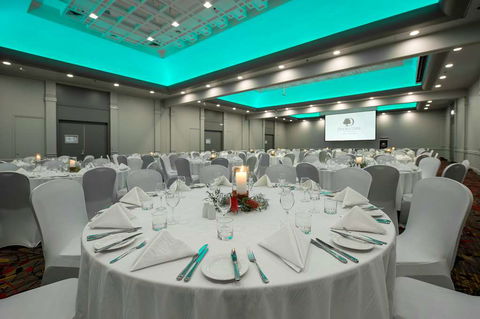 DoubleTree by Hilton Hotel Alice Springs - Sunshine Coast Tourism 12