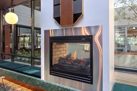 Amora Hotel Riverwalk Melbourne - Sunshine Coast Tourism 17