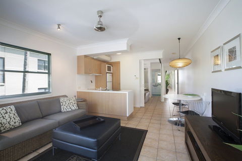 Port Douglas Apartments - Holiday Sunshine Coast 1