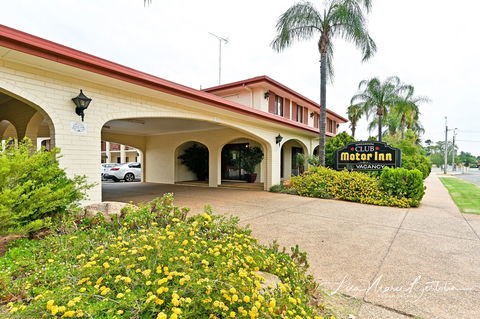 Narrandera Club Motor Inn - Sunshine Coast Tourism 0