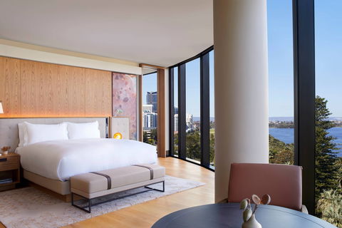 The Ritz-Carlton Perth - Sunshine Coast Tourism 2
