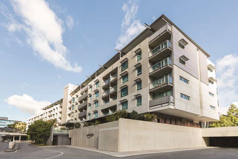 Adina Apartment Hotel Perth - Holiday Sunshine Coast 0