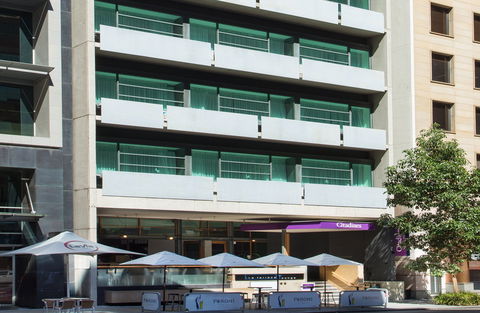 Citadines St Georges Terrace - Holiday Sunshine Coast 0