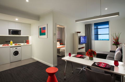 Citadines St Georges Terrace - Holiday Sunshine Coast 1
