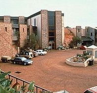 Desert Cave Hotel - Holiday Sunshine Coast