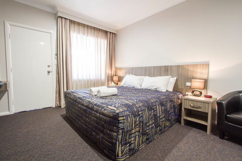 Harvest Lodge Motel - Sunshine Coast Tourism 0