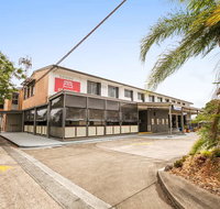 Camp Hill Hotel - Sunshine Coast Tourism