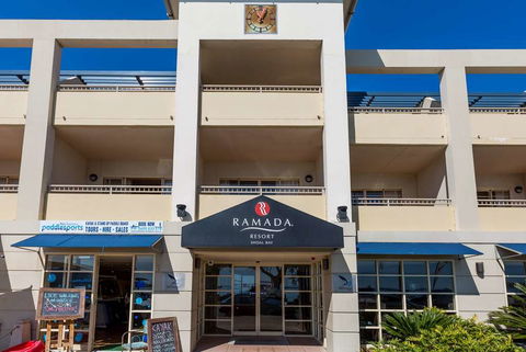 Ramada Resort Shoal Bay - Holiday Sunshine Coast 1