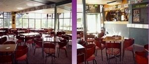 Seabreeze Hotel - Holiday Sunshine Coast 2