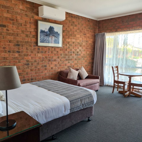 Federation Motor Inn - Sunshine Coast Tourism 1