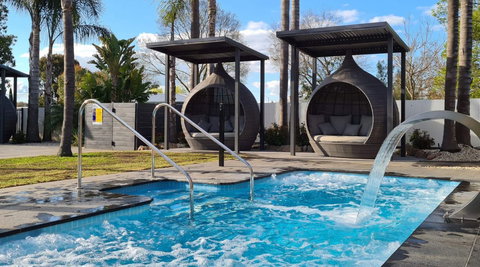 Federation Motor Inn - Sunshine Coast Tourism 2