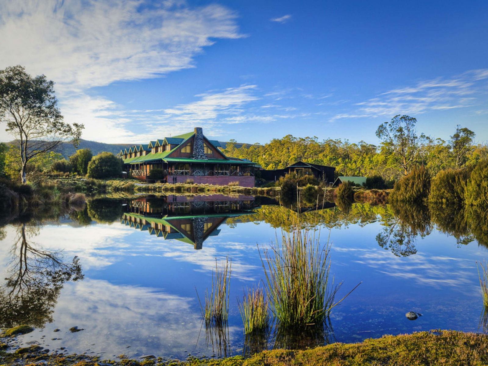 Acacia Hills TAS Holiday Sunshine Coast