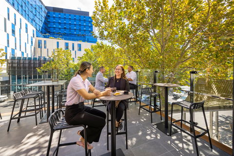 TRYP by Wyndham Pulteney Street - Holiday Sunshine Coast 1