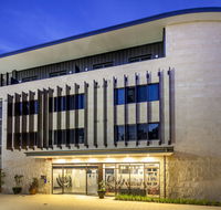 St Catherine's on Park - Holiday Sunshine Coast