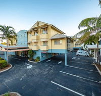 Cairns Queenscourt - Sunshine Coast Tourism