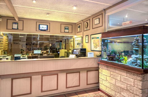 Hospitality Geraldton, SureStay by BW - Holiday Sunshine Coast 1