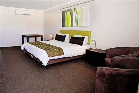 Drovers Motor Inn - Sunshine Coast Tourism 2