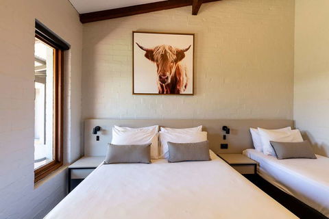 Wintersun Hotel - Sunshine Coast Tourism 2