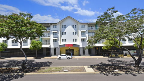Metro Advance Apartments & Hotel - Sunshine Coast Tourism 0